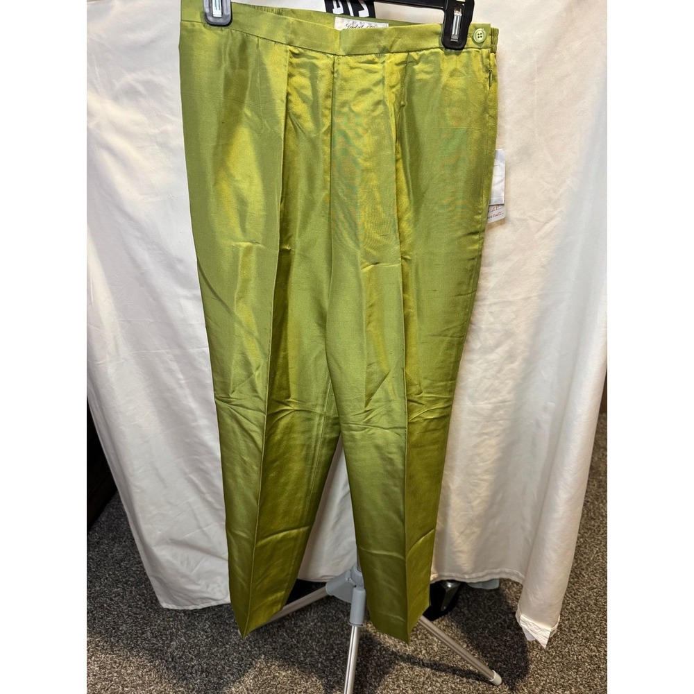 274 Judith Hart Petites 100% Silk Trousers Chartreuse Green Pleated Pants 8P NWT